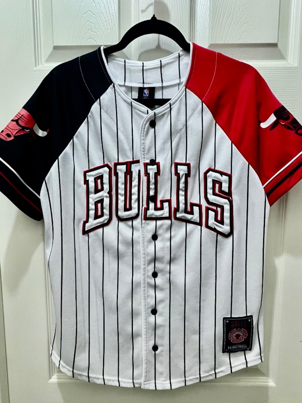 NBA Bulls Official Baseball Style Jersey, Men's S